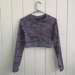 Long sleeve camo workout top